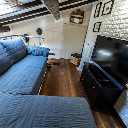 My Hive Apartment Cascina Exterior photo