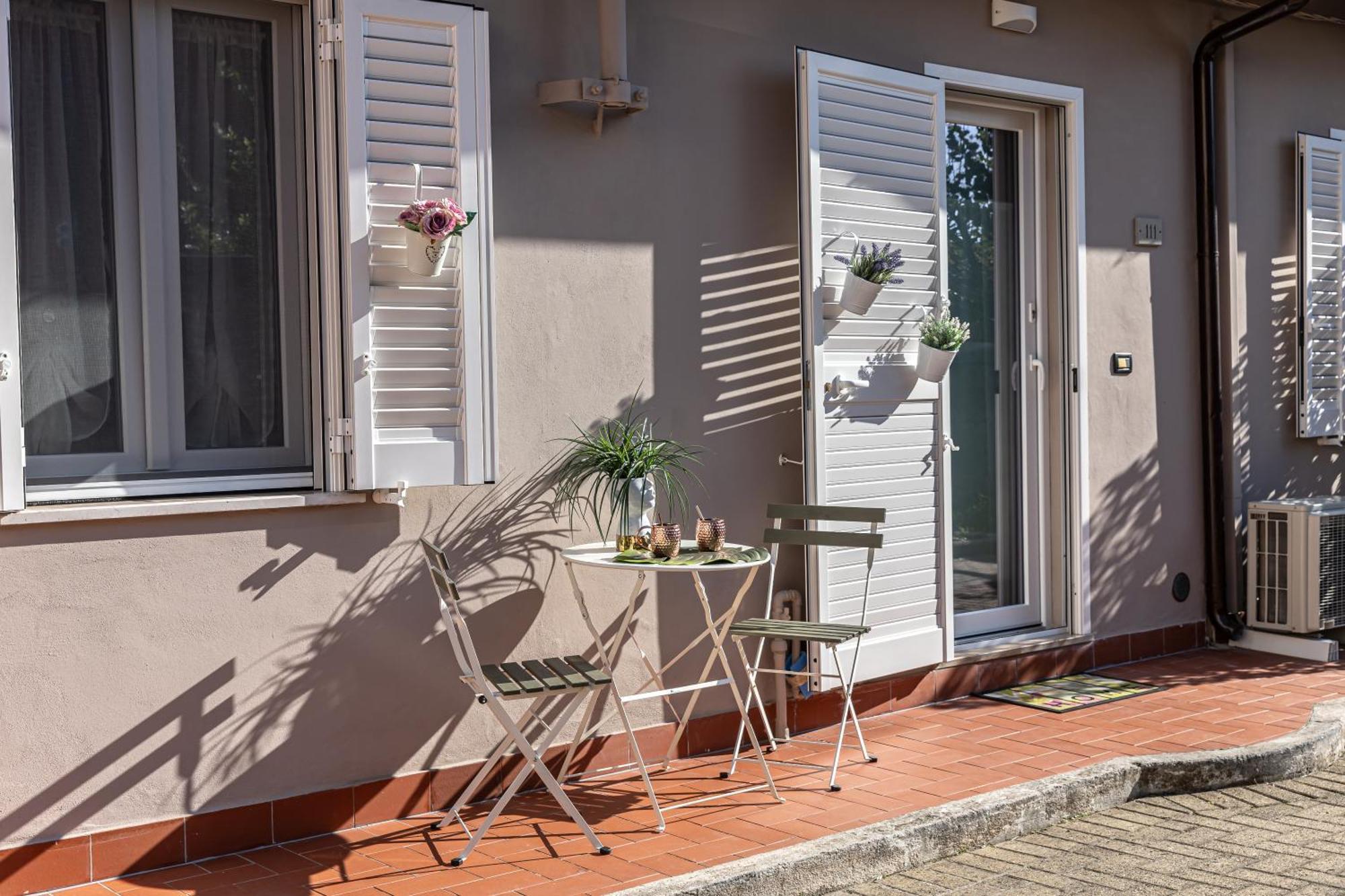My Hive Apartment Cascina Exterior photo